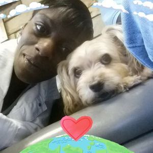 Meet your Posher, Carrie